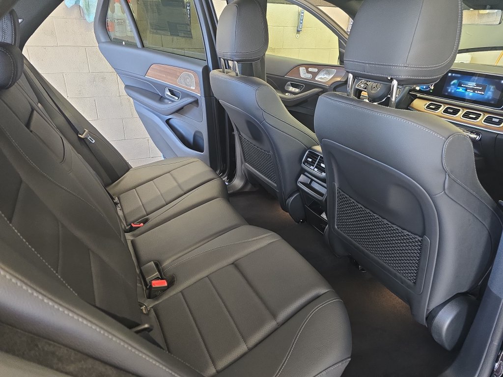 Used 2023 Mercedes-Benz GLE 350 w/ AMG Line Exterior image 13