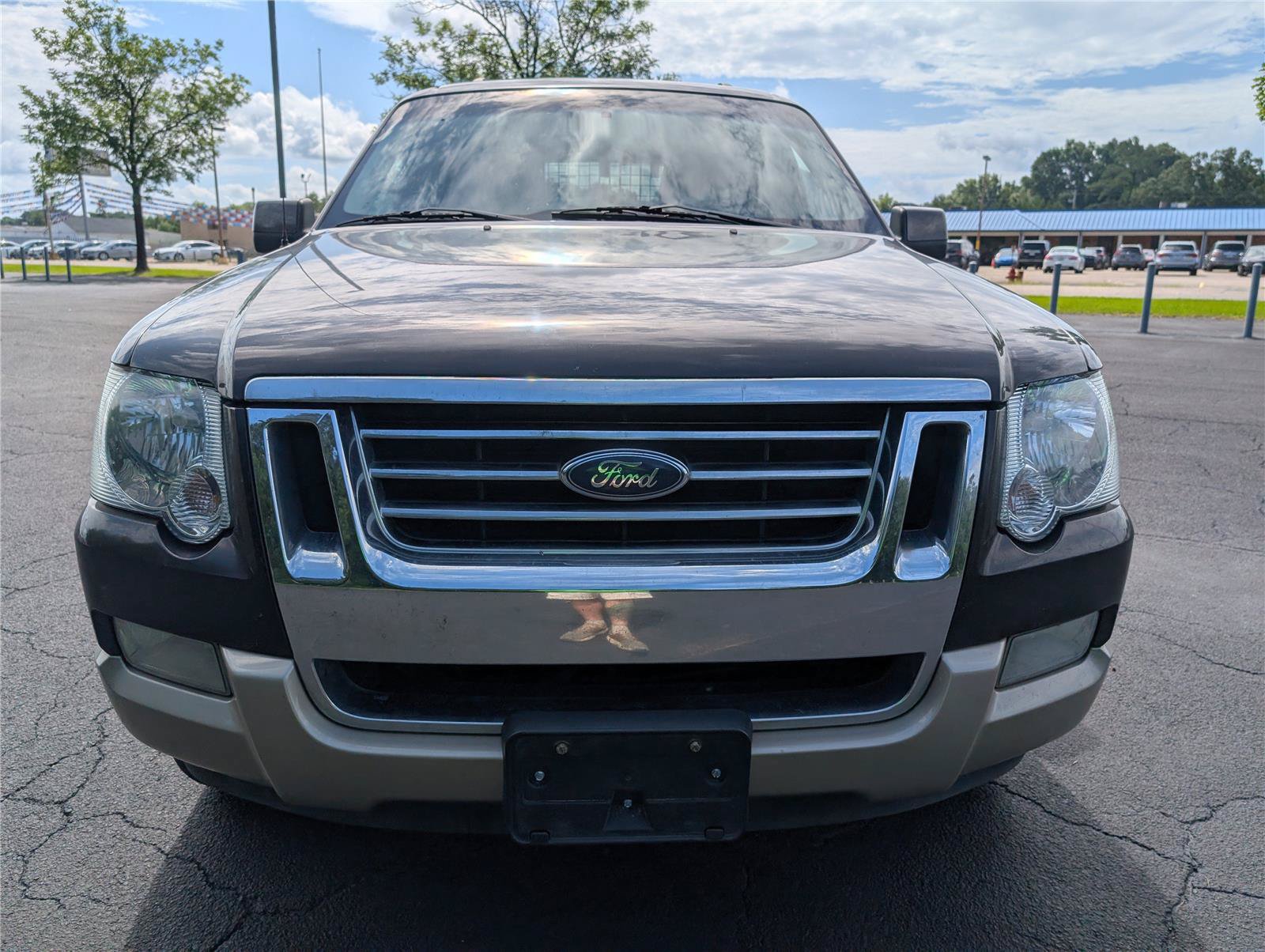 Used 2006 Ford Explorer Eddie Bauer RWD image 8