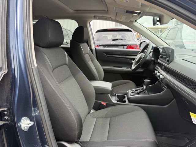Used 2025 Honda CR-V EX image 29
