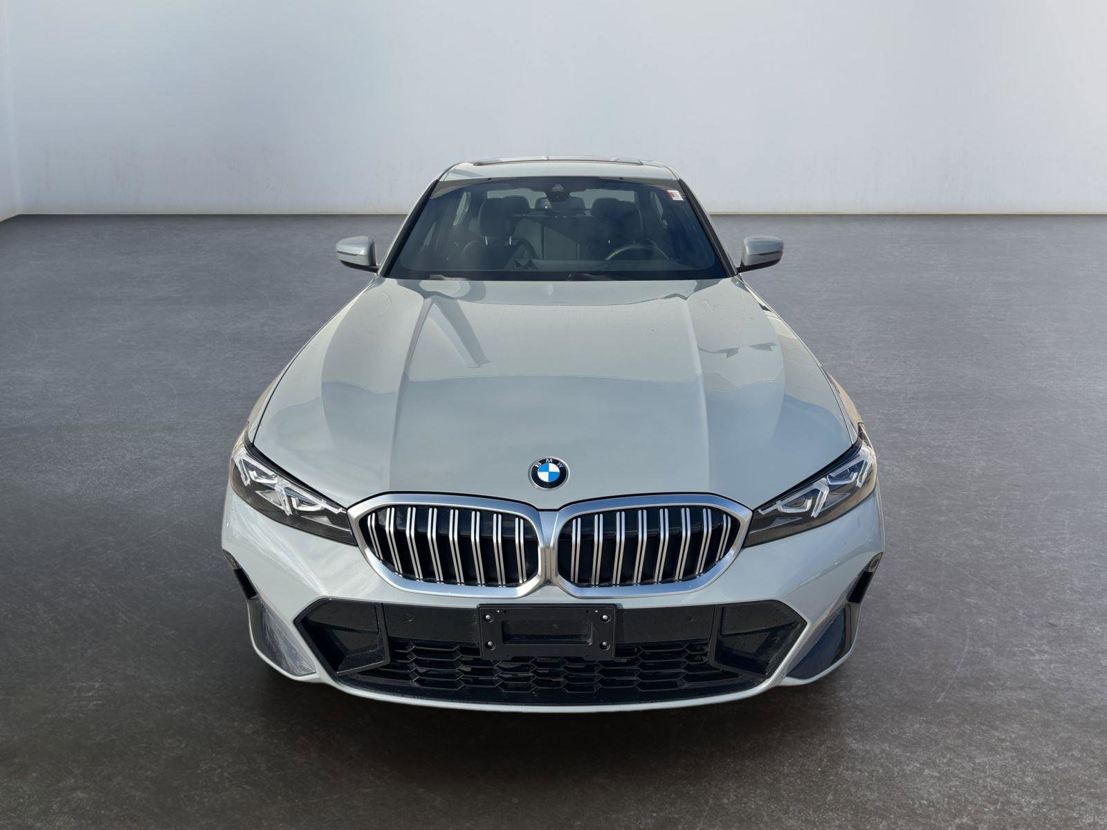 Certified 2026 BMW 330i xDrive Sedan AWD/4WD image 10