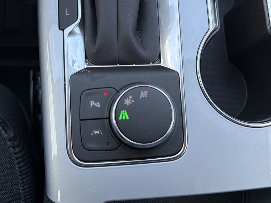 New 2026 Chevrolet Blazer LT w/ Convenience Package FWD image 8