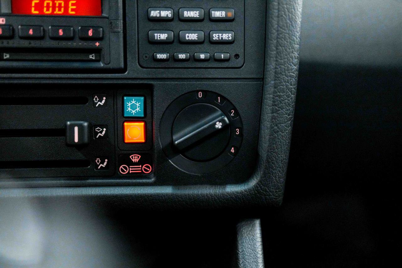 Used 1990 BMW M3 Coupe RWD image 76