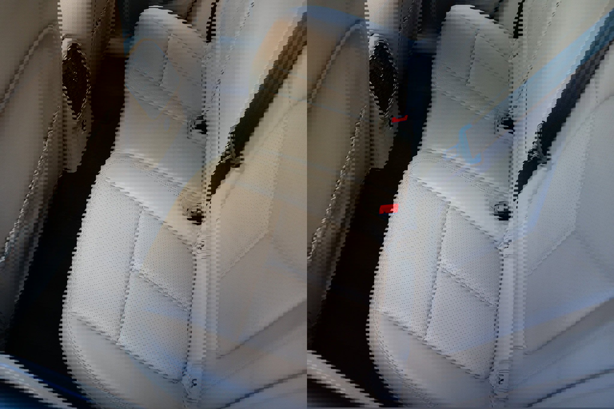 Used 2021 Porsche Macan S image 13