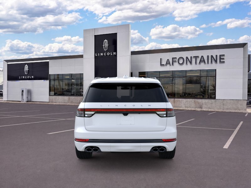 New 2026 Lincoln Aviator AWD w/ Jet Appearance Package image 5