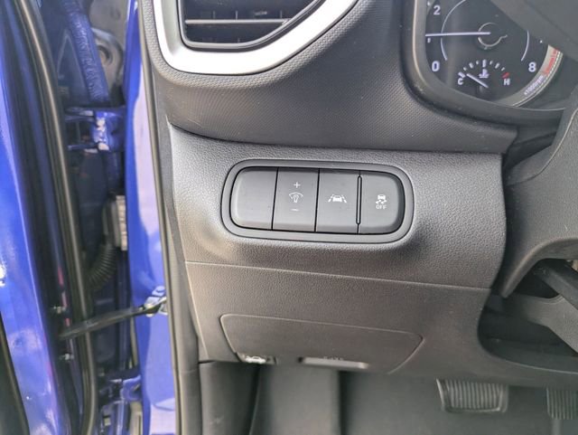 Used 2021 Hyundai Venue SE FWD image 16