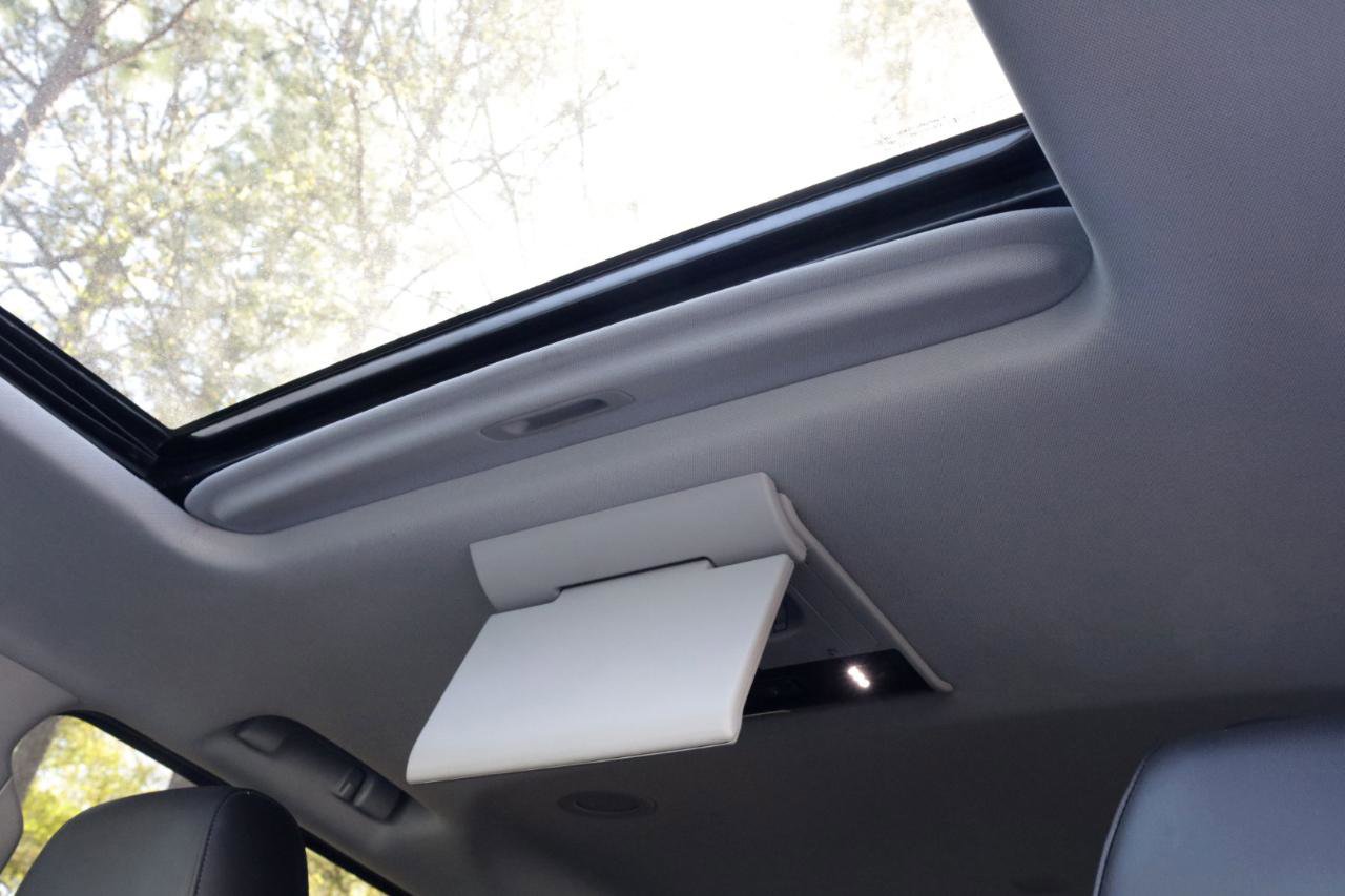 Used 2016 Cadillac Escalade Luxury image 13