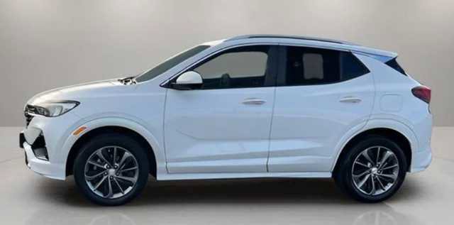 Used 2022 Buick Encore GX Select w/ Advanced Technology Package image 3