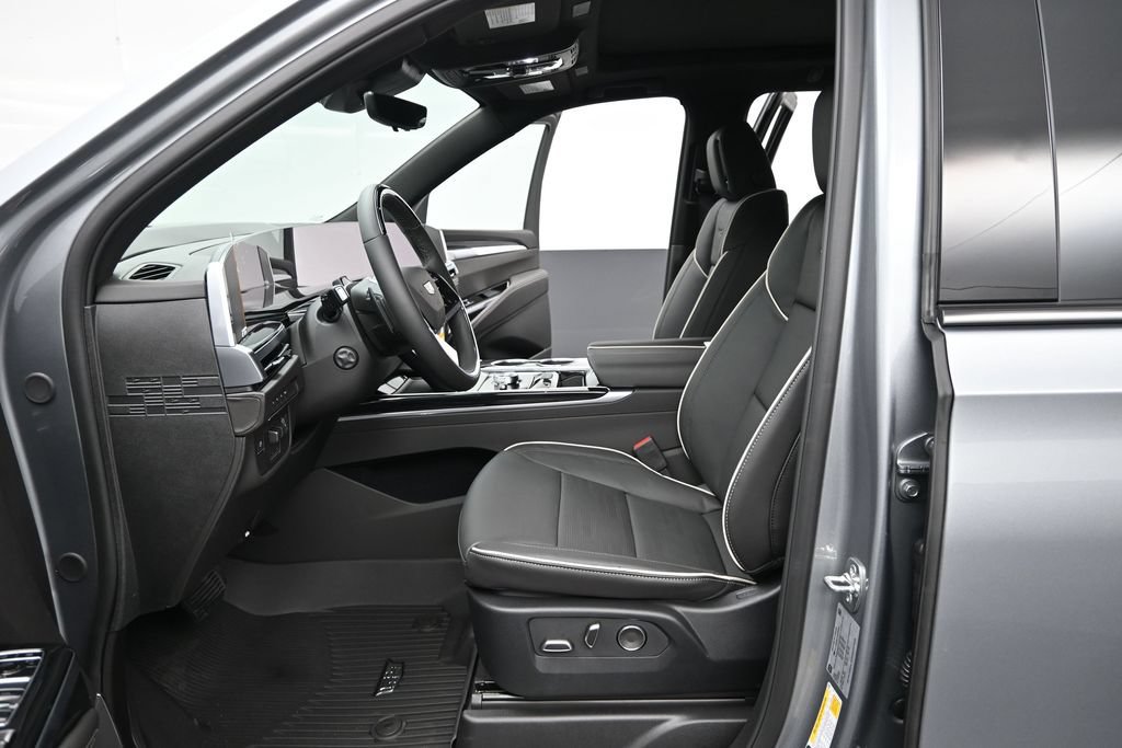 New 2026 Cadillac Escalade Sport w/ LPO, ONYX Package AWD/4WD image 10