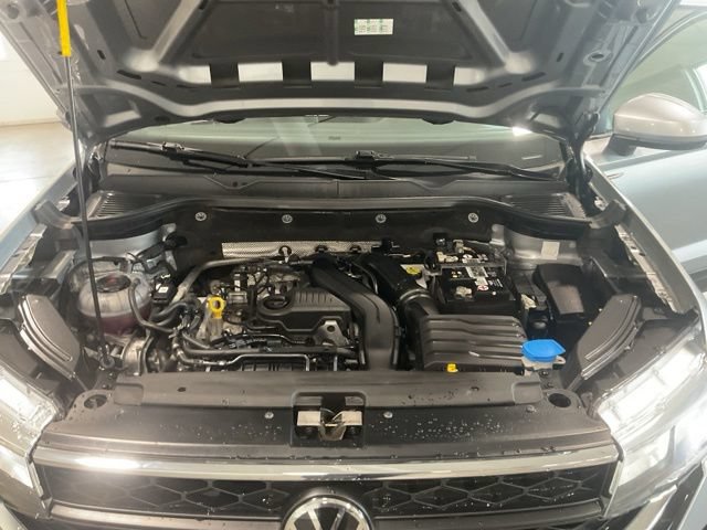 Used 2023 Volkswagen Taos SE AWD/4WD image 24