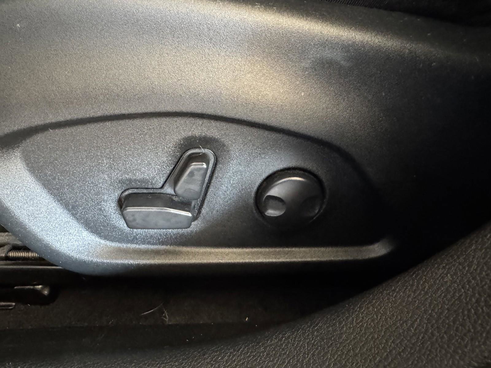 Used 2023 Jeep Compass Trailhawk w/ Trailhawk Elite Group image 25