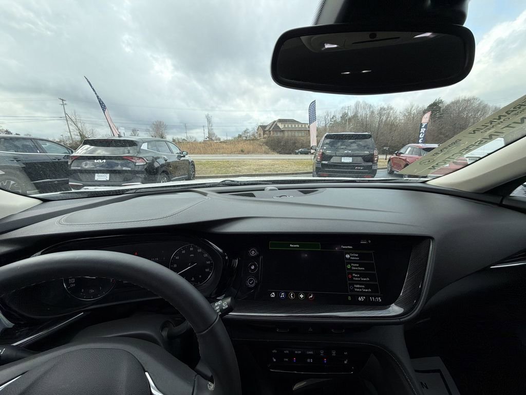 Used 2023 Buick Envision Preferred image 10