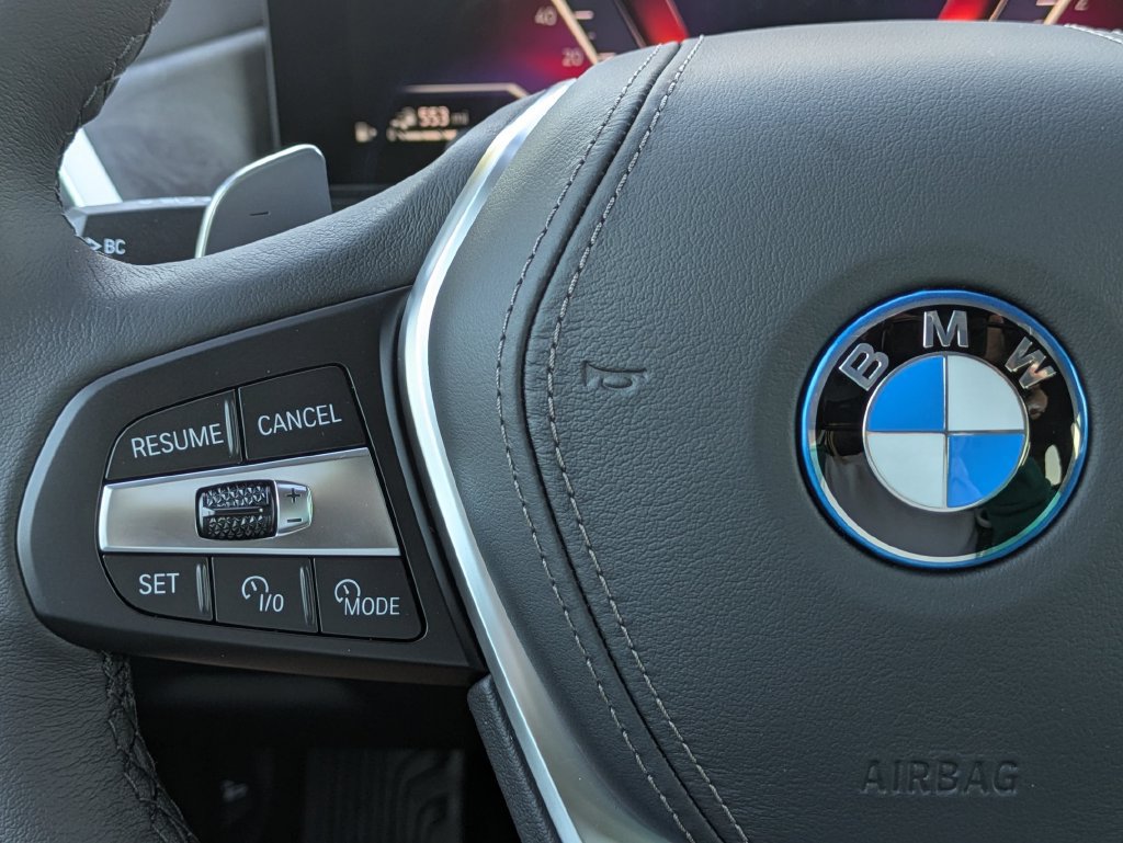 New 2026 BMW X5 xDrive50e w/ Premium Package AWD/4WD image 14