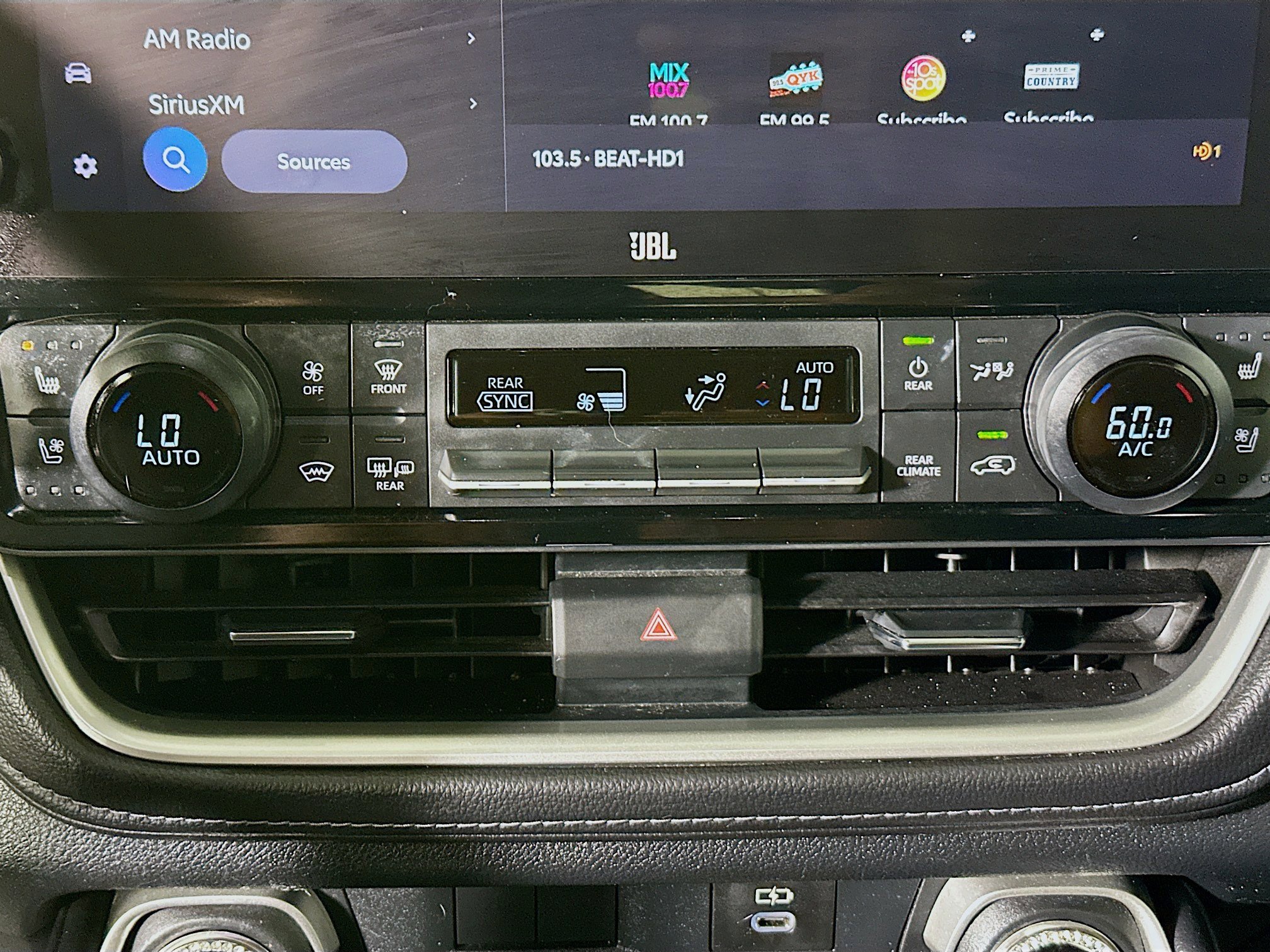 Used 2024 Toyota Grand Highlander AWD image 23