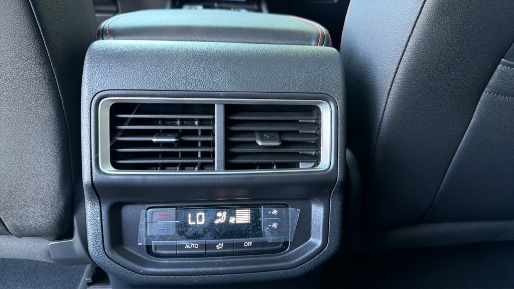New 2026 Volkswagen Atlas Peak Edition AWD/4WD image 30