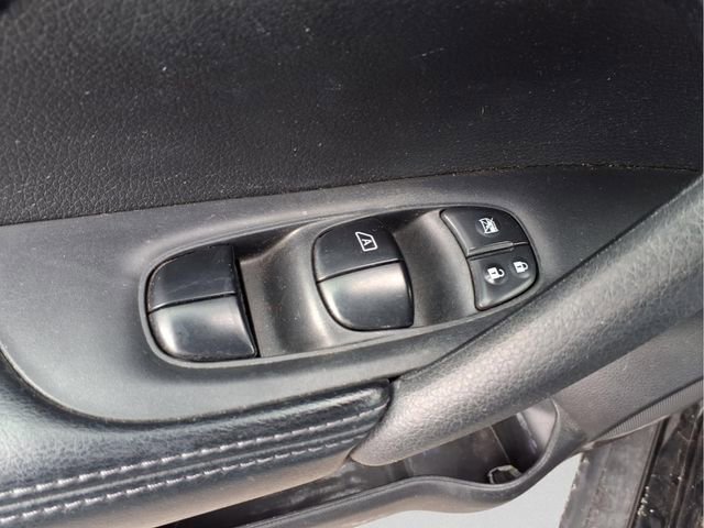 Used 2015 Nissan Rogue SL w/ SL Premium Package image 19