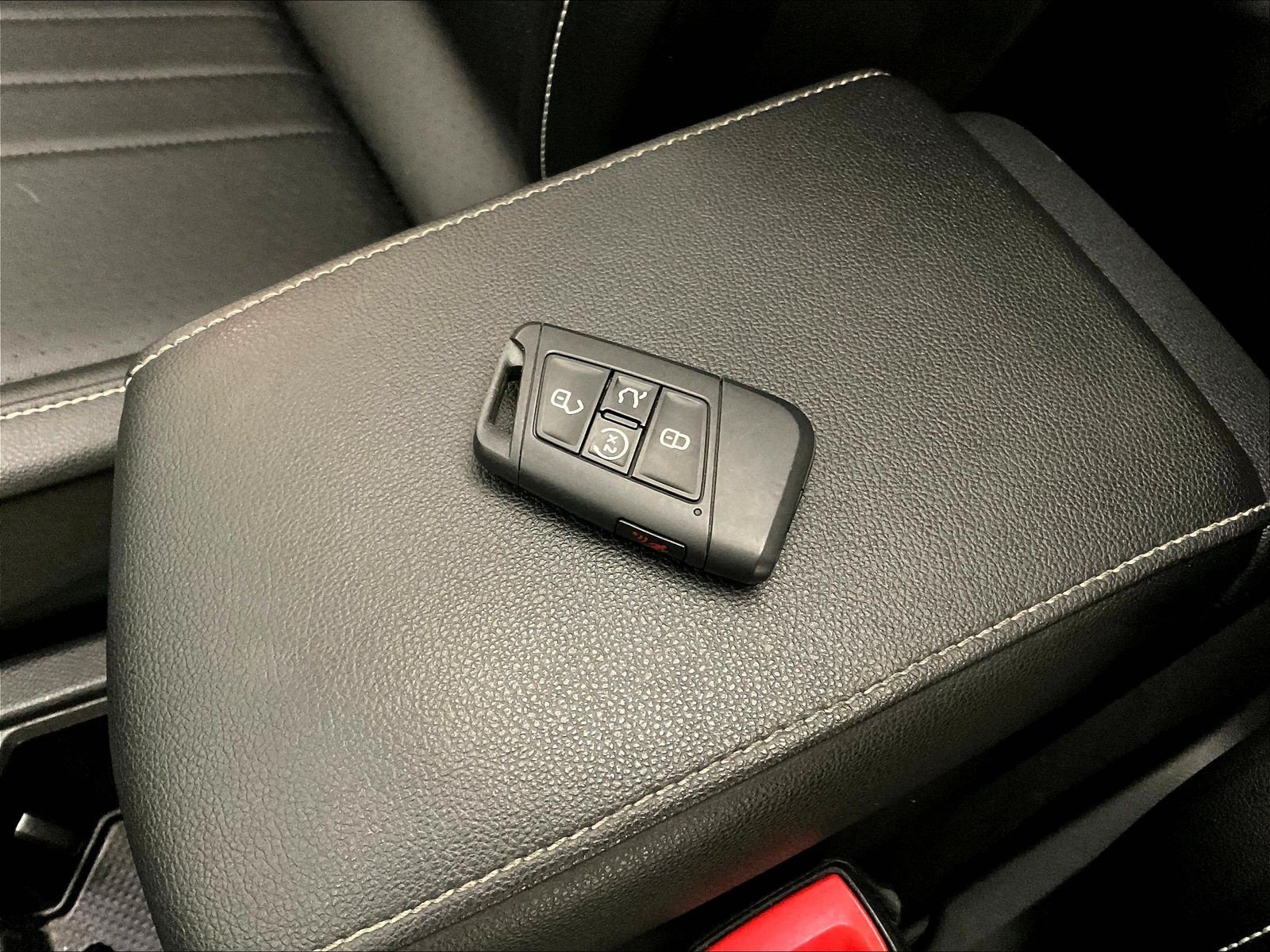 Used 2022 Volkswagen Tiguan SE R-Line AWD/4WD image 35