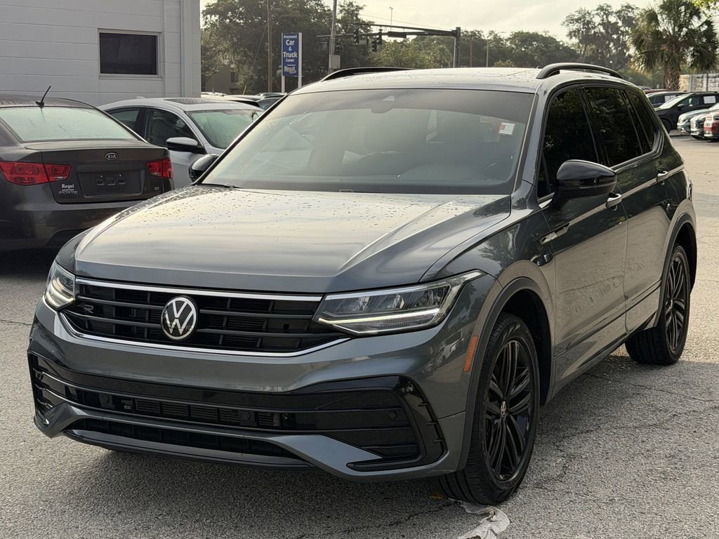 Used 2022 Volkswagen Tiguan SE R-Line AWD/4WD image 7