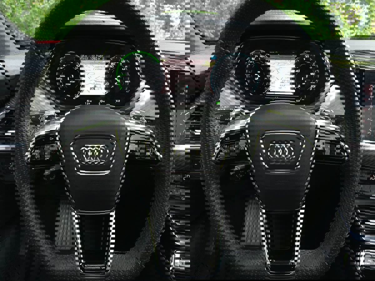 Used 2024 Audi e-tron GT Premium Plus w/ Performance Package image 30