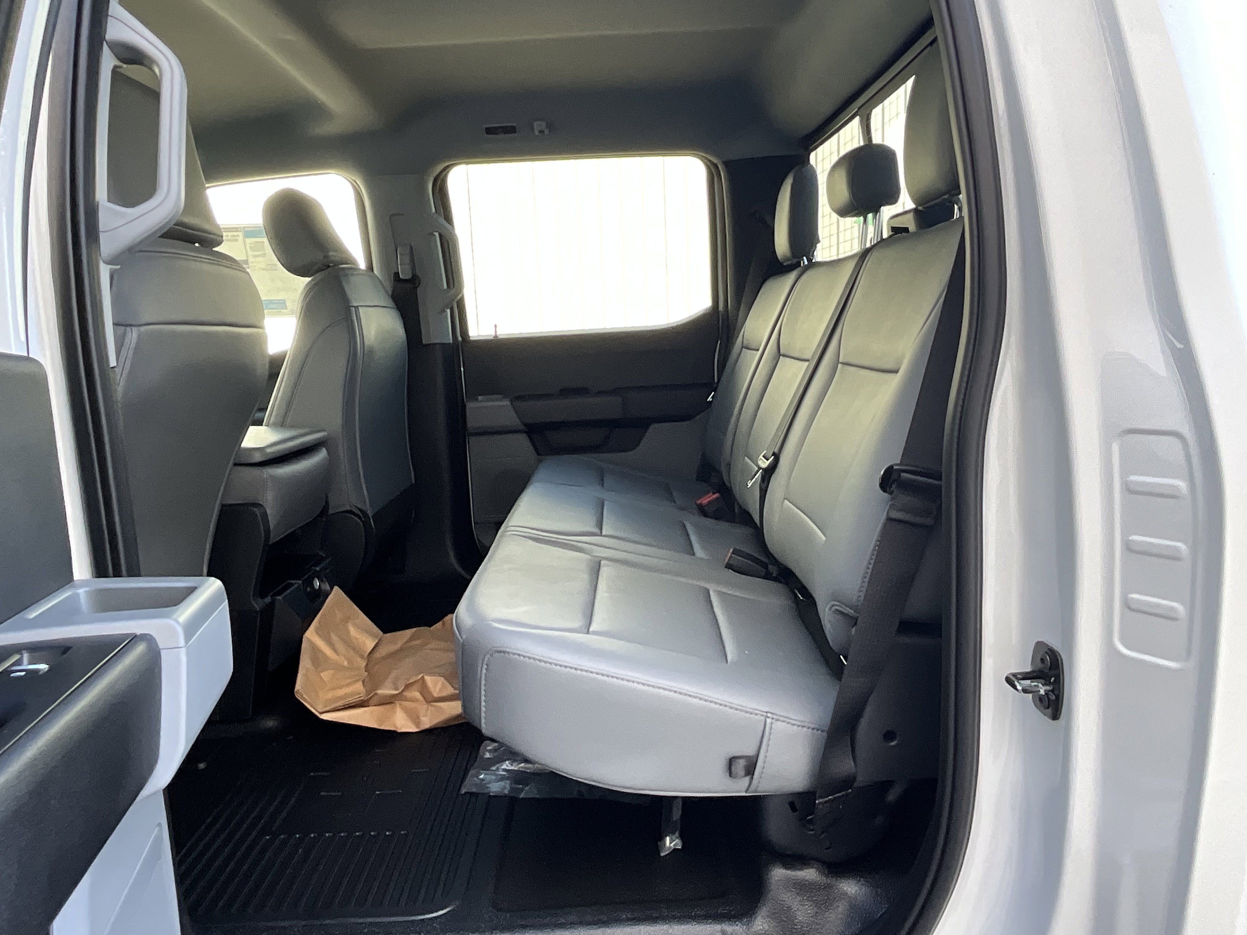 New 2026 Ford F550 4x4 Crew Cab image 22