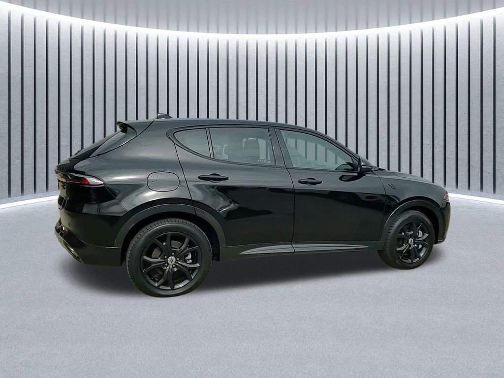 Used 2024 Dodge Hornet R/T Plus w/ R/T Blacktop Package image 6