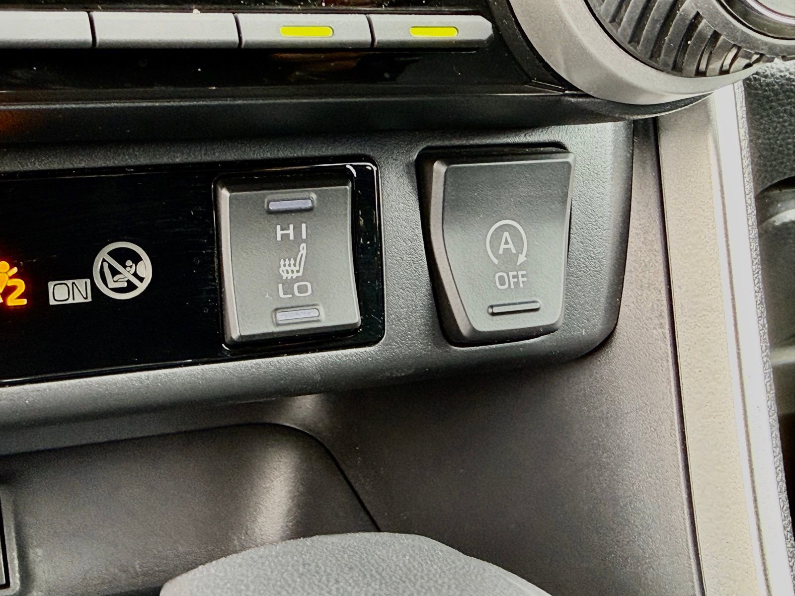 Used 2025 Toyota RAV4 XLE Premium w/ Weather Package FWD image 43