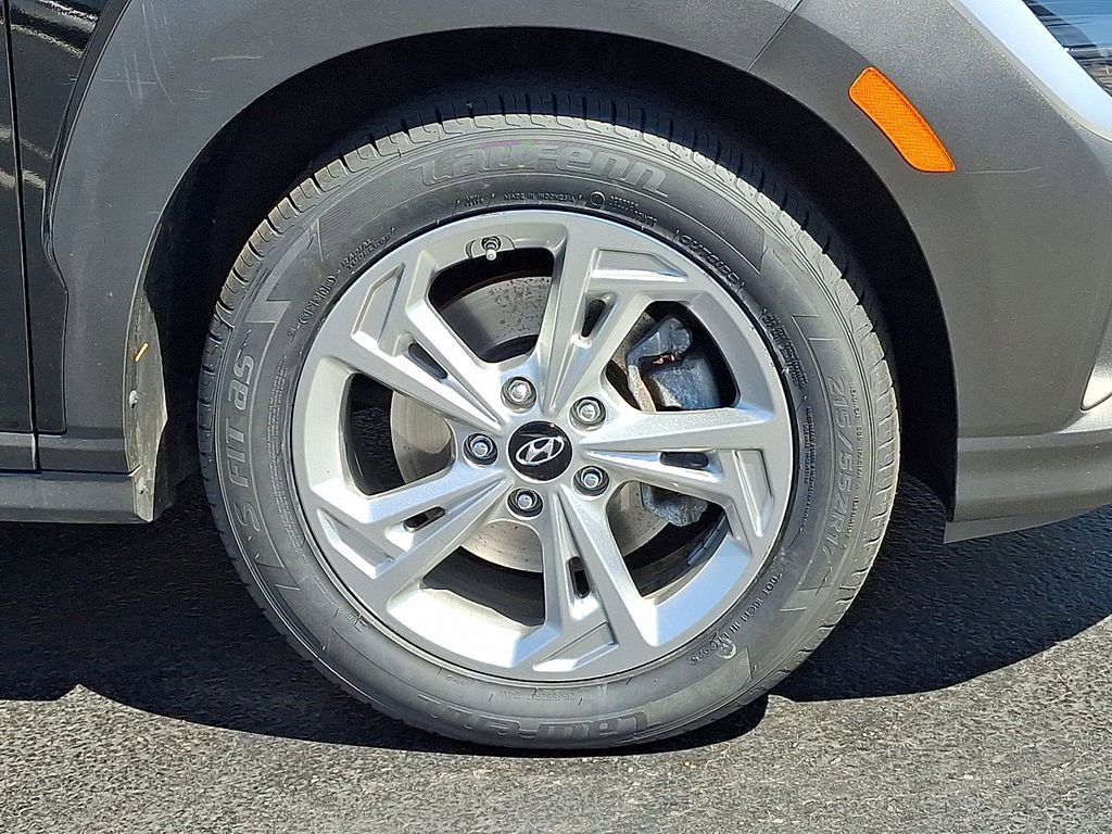 Used 2023 Hyundai Kona SEL AWD/4WD image 11