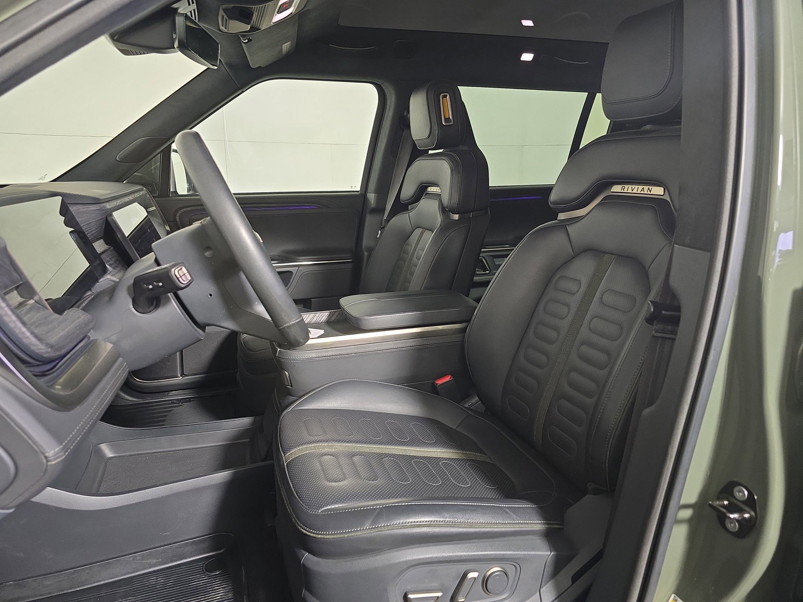 Used 2022 Rivian R1S Launch Edition image 20