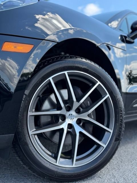 Used 2026 Porsche Macan AWD/4WD image 23