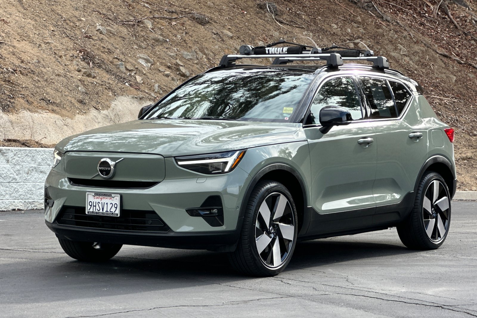 Used 2024 Volvo XC40 Recharge Ultimate w/ Protection Package Premier AWD/4WD image 8