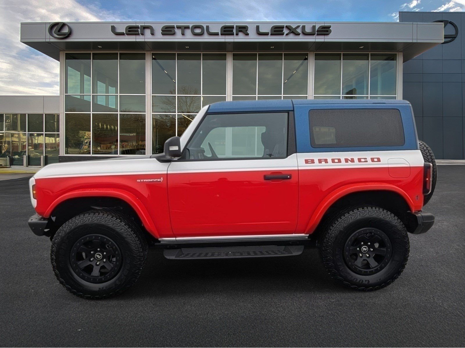 Used 2025 Ford Bronco Stroppe Edition AWD/4WD image 6