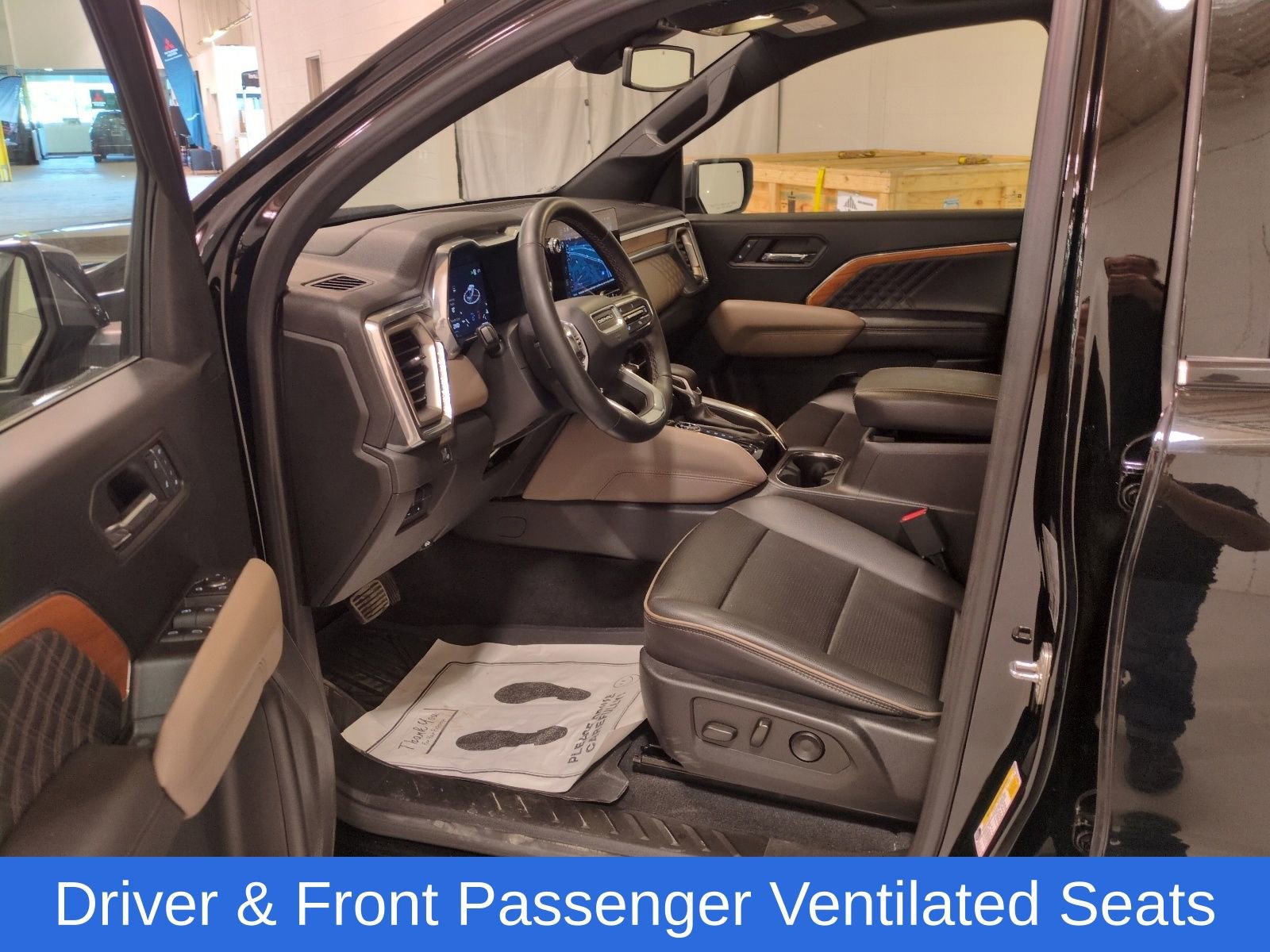 Used 2023 GMC Canyon Denali AWD/4WD image 15