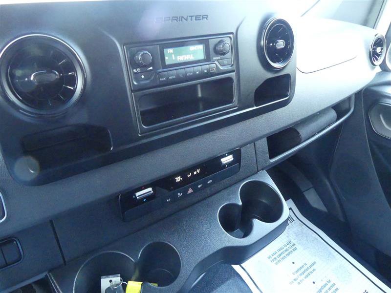 Used 2023 Mercedes-Benz Sprinter 1500 image 10