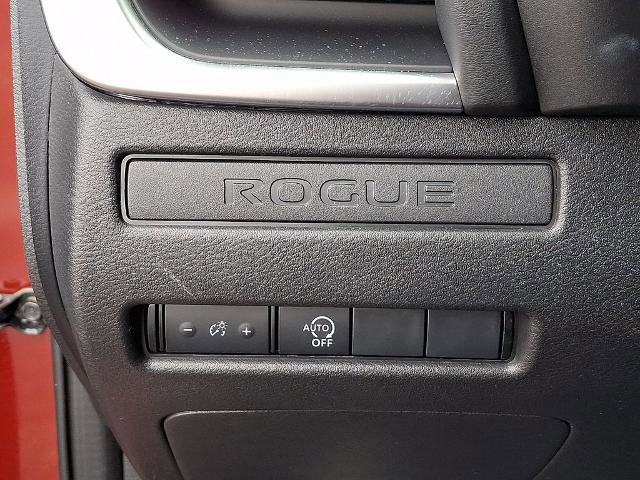 Certified 2025 Nissan Rogue S image 26
