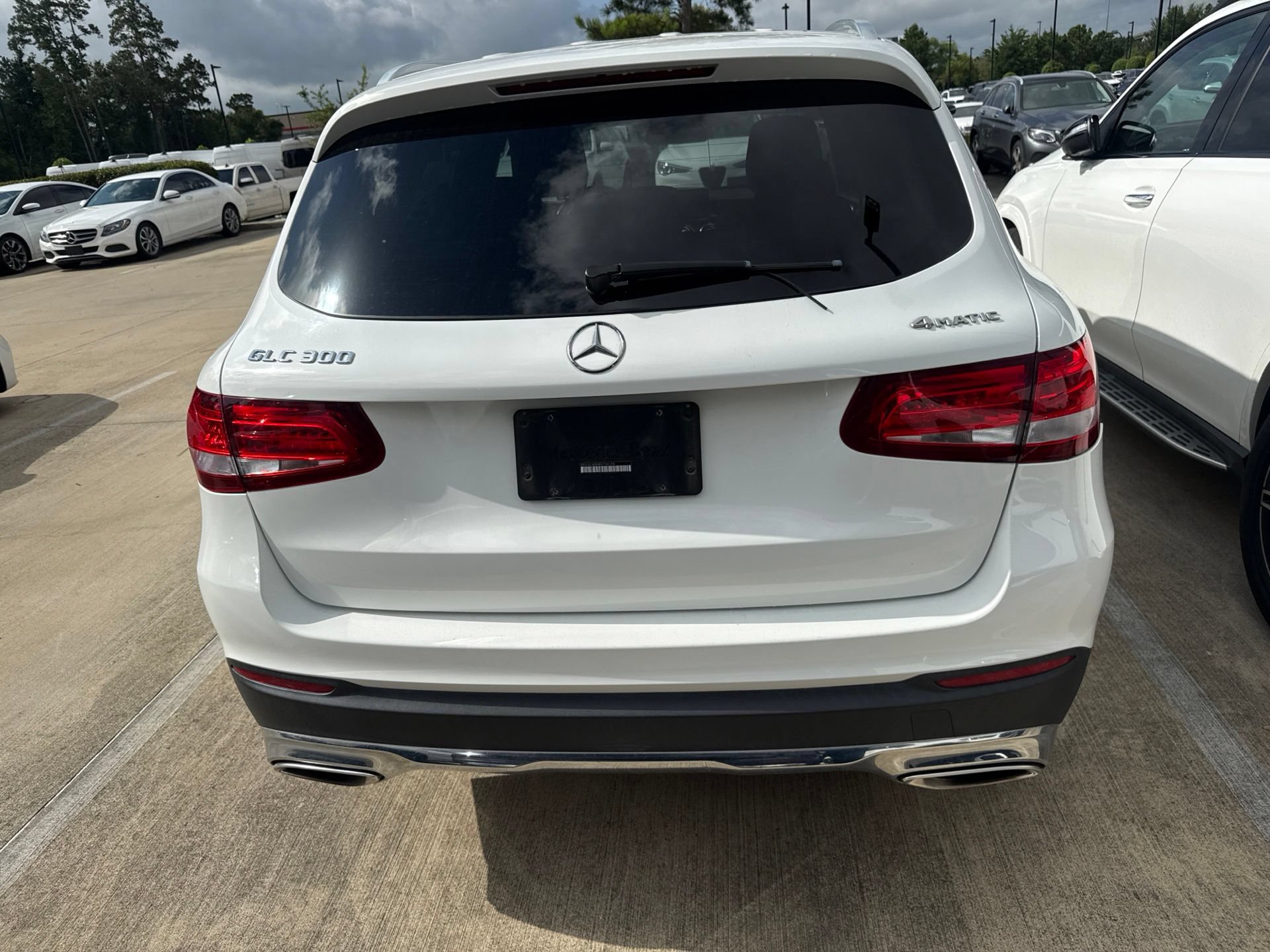 Used 2019 Mercedes-Benz GLC 300 4MATIC image 5
