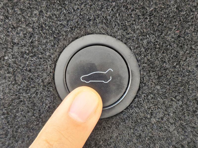 Used 2023 Tesla Model X AWD/4WD image 79