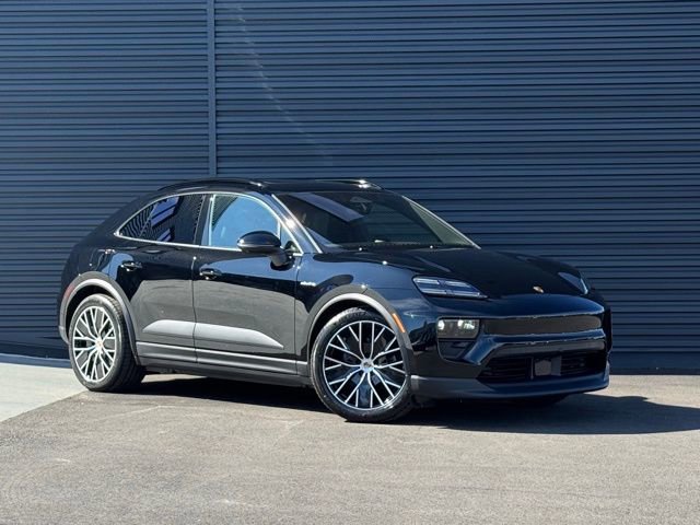 New 2025 Porsche Macan 4 Electric image 9