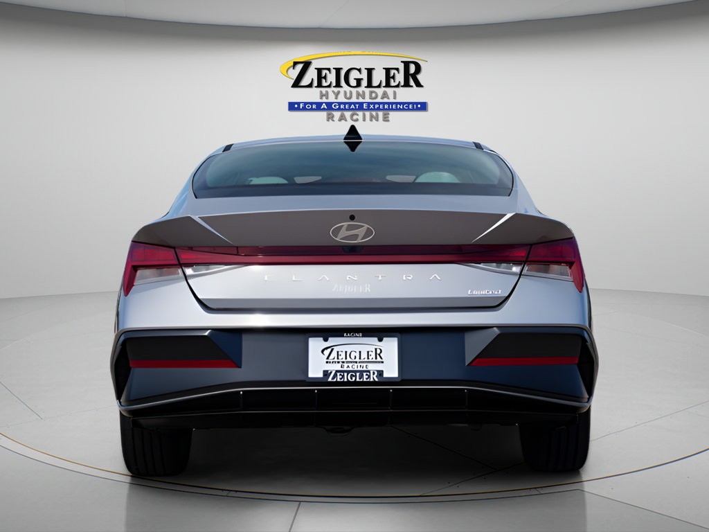 Certified 2026 Hyundai Elantra Limited FWD image 6