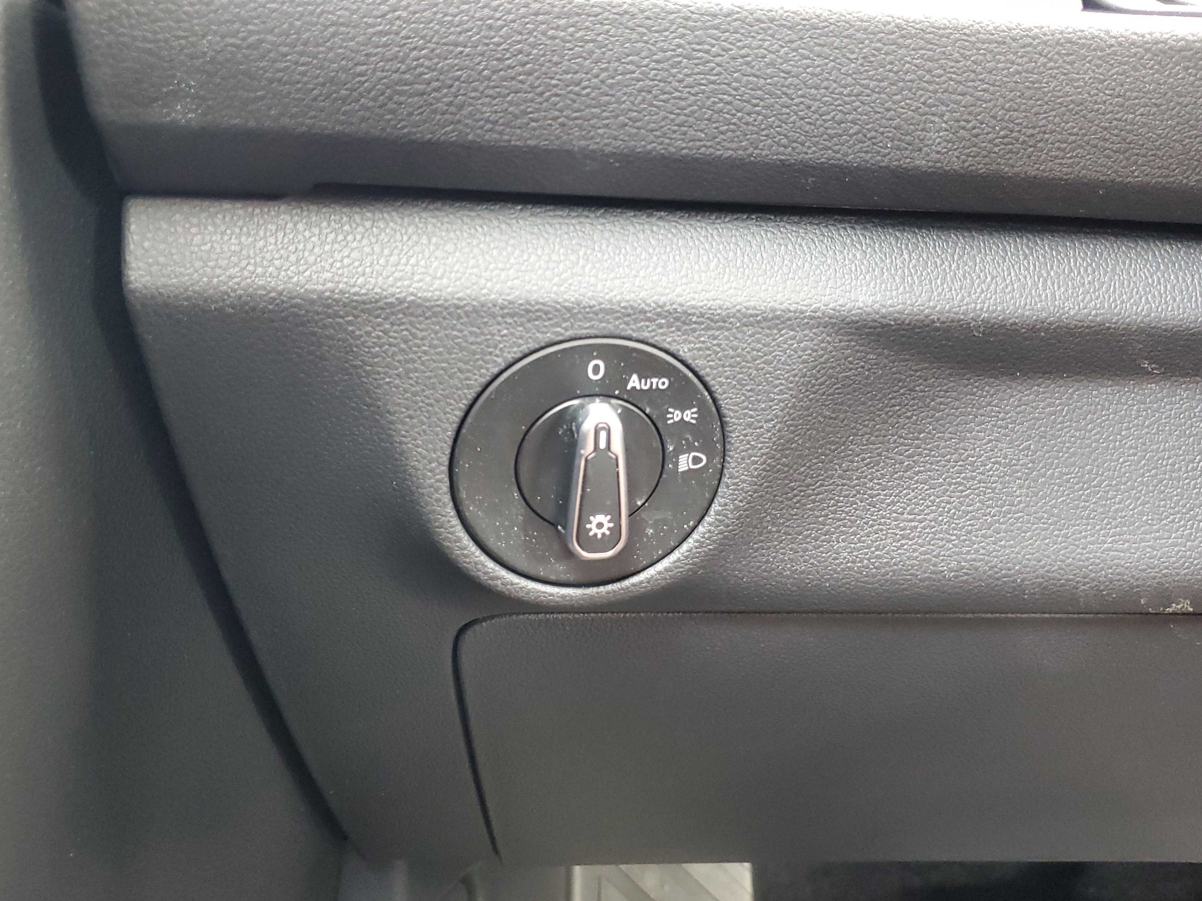 Used 2024 Volkswagen Jetta S image 28