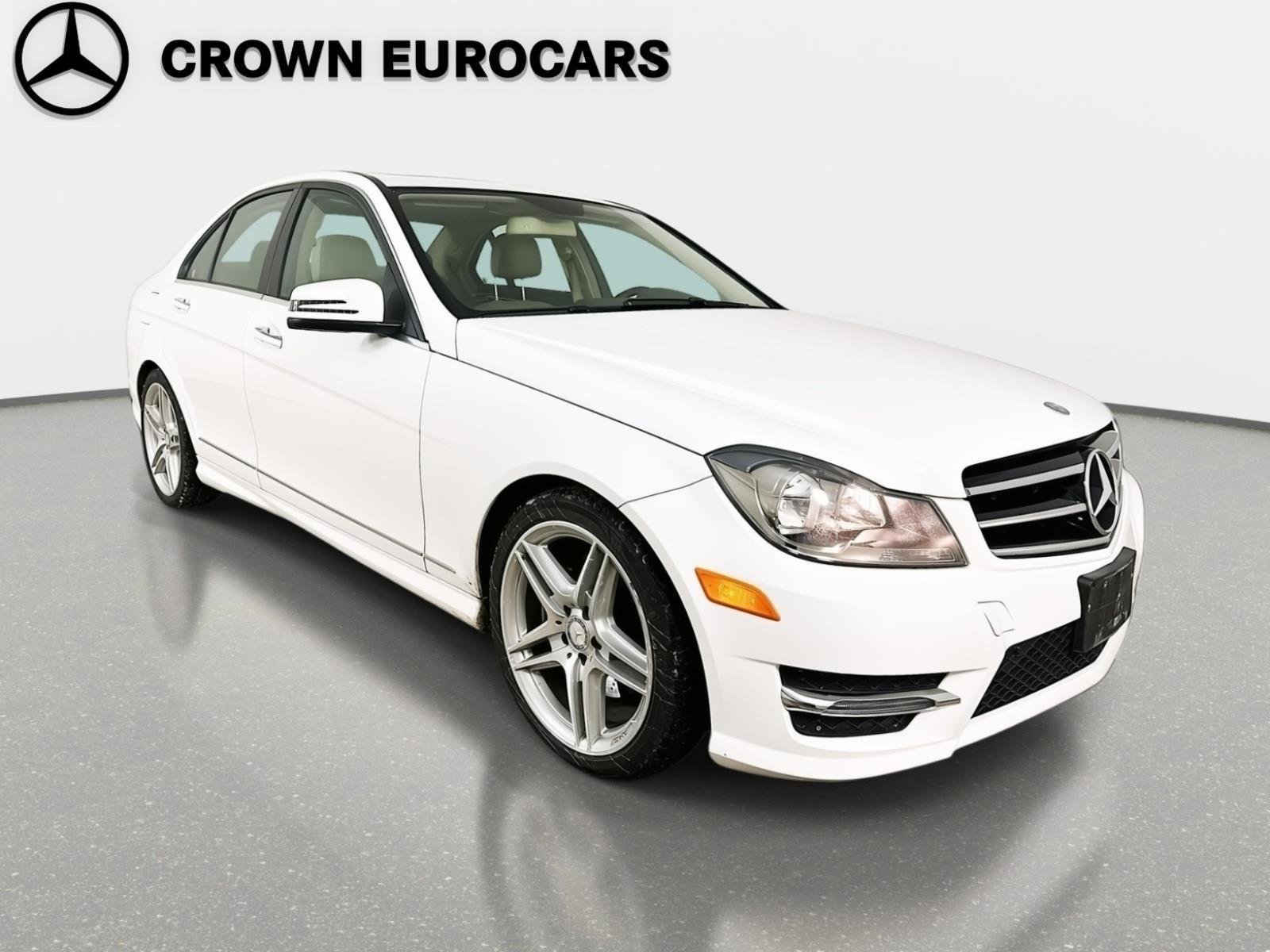 Used 2014 Mercedes-Benz C 300 4MATIC Sedan image 3