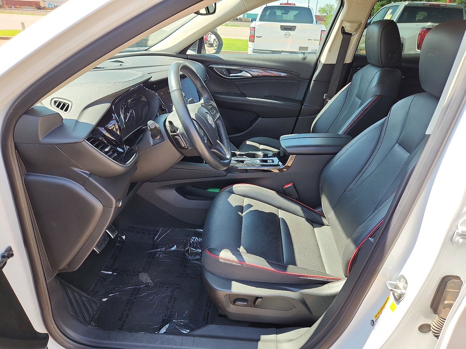 Used 2023 Buick Envision Essence w/ Sport Touring Package FWD image 11