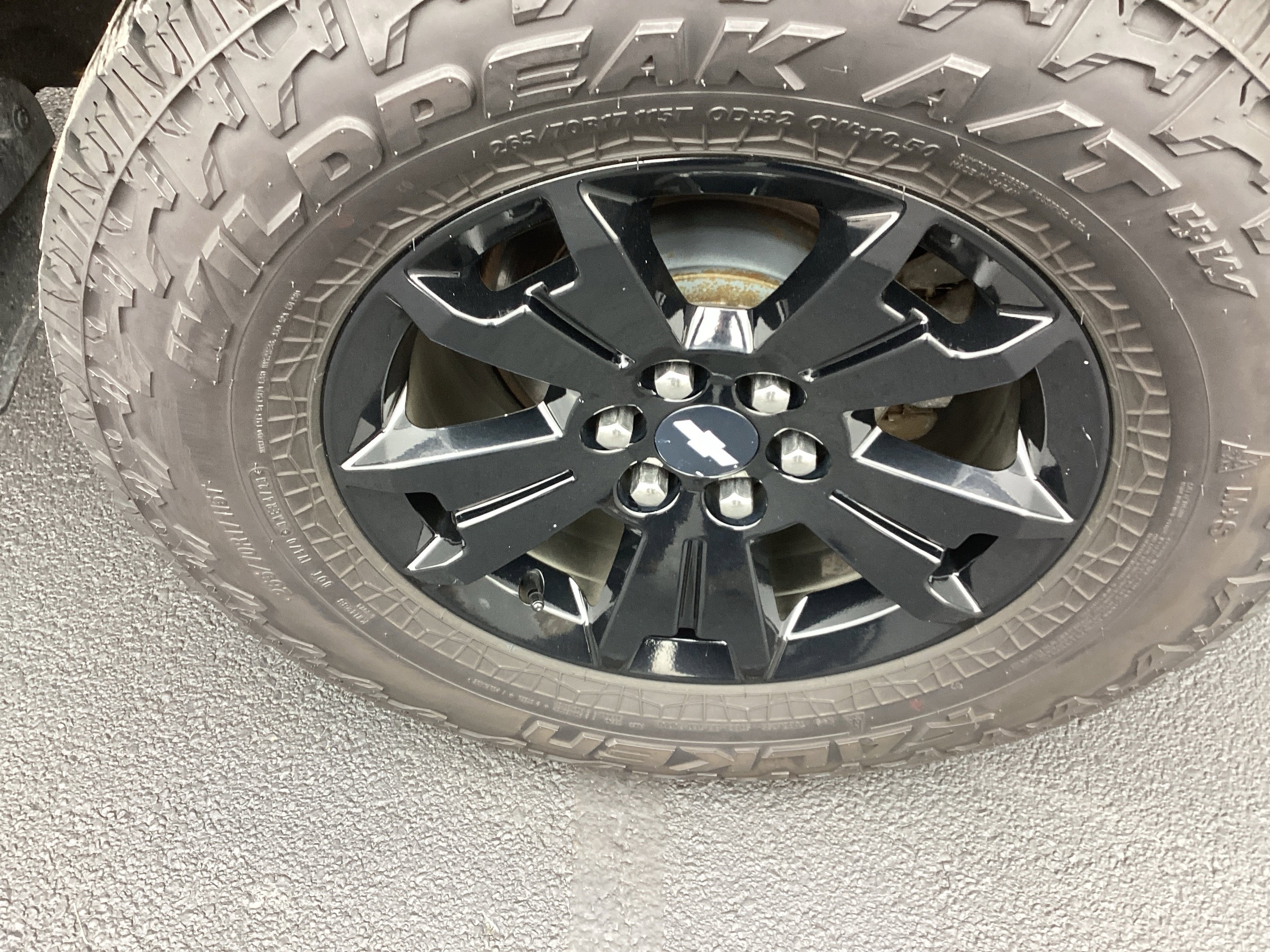 Used 2020 Chevrolet Colorado Z71 w/ Z71 Midnight Edition image 11