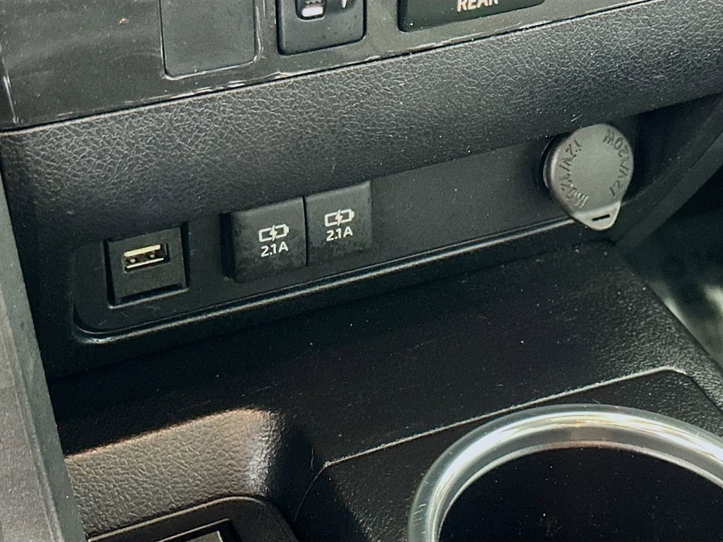 Used 2022 Toyota Sequoia Limited image 33