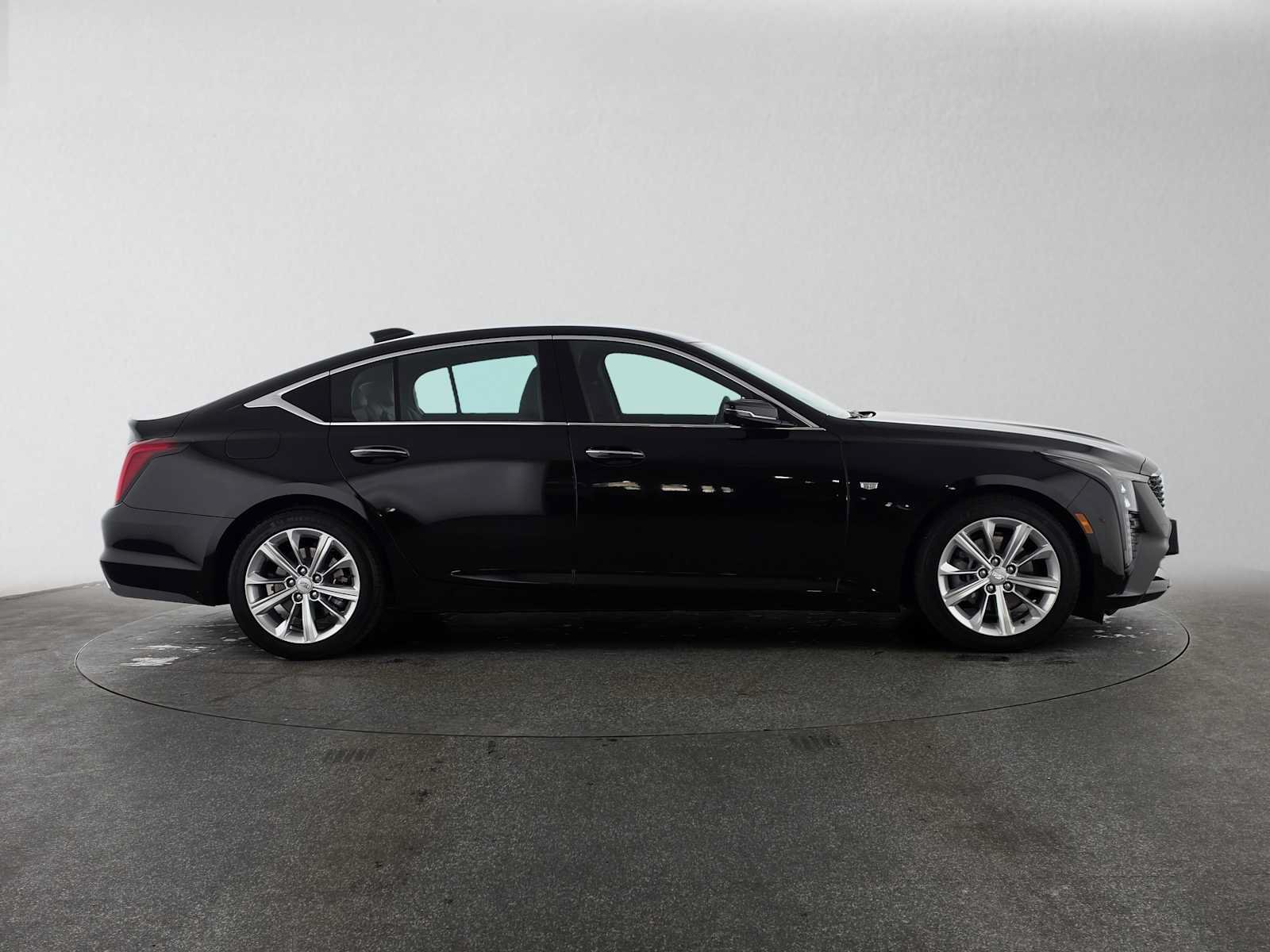 Used 2026 Cadillac CT5 Premium Luxury RWD image 2