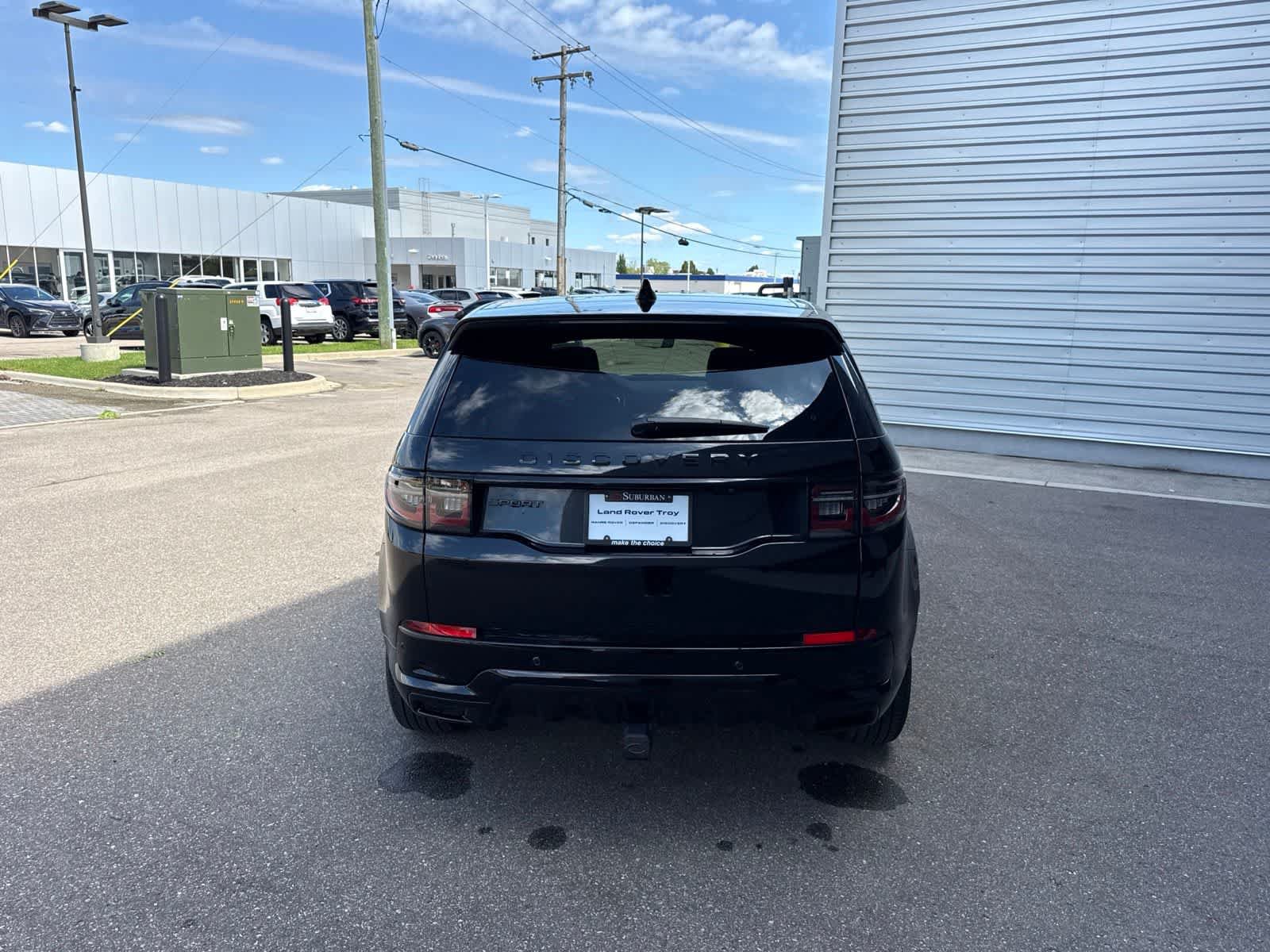 Used 2026 Land Rover Discovery Sport Landmark AWD/4WD image 4