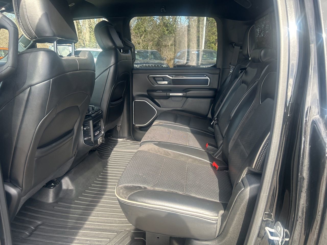 Used 2019 RAM 1500 Laramie image 29