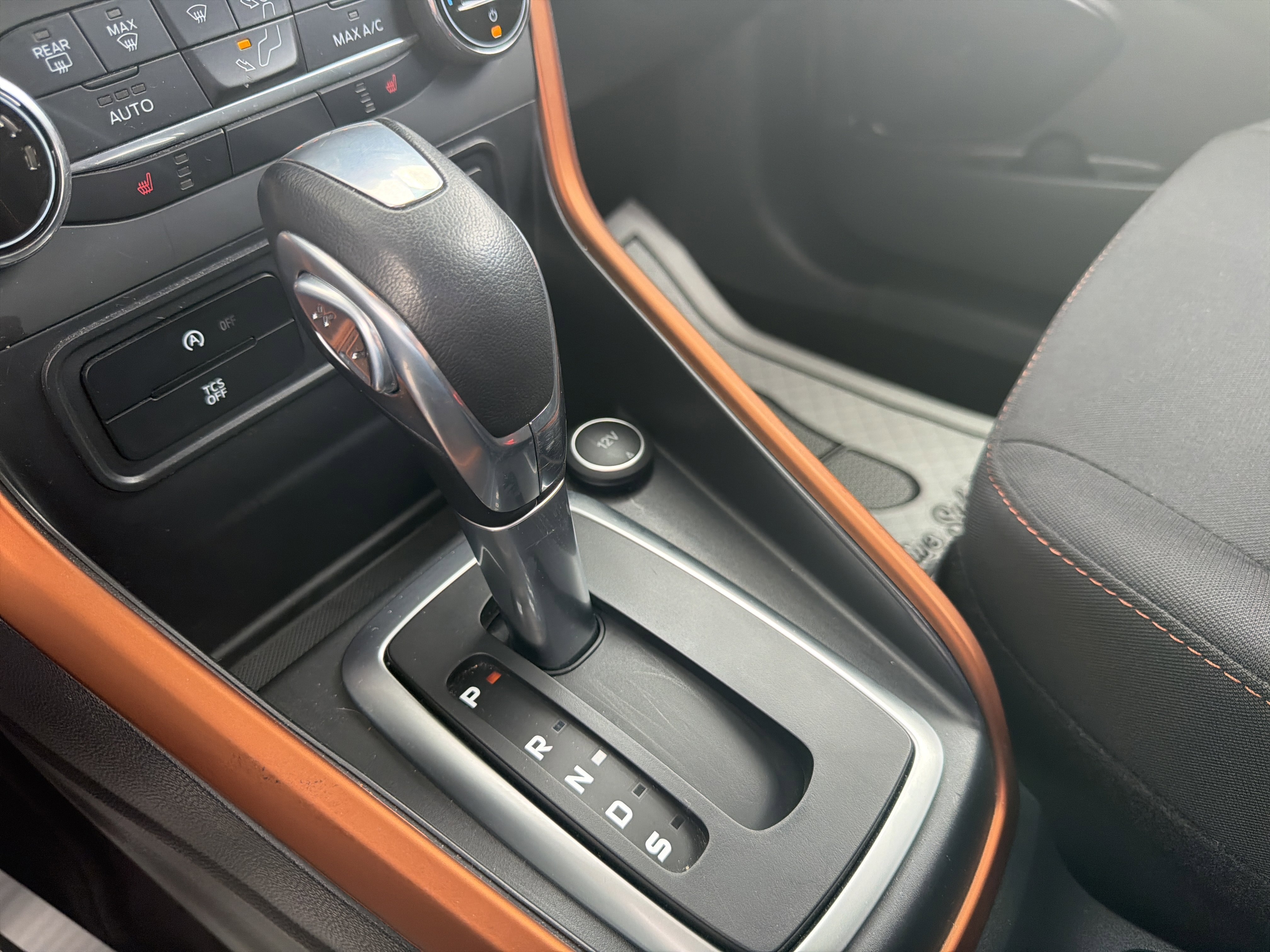 Used 2021 Ford EcoSport SE w/ SE Convenience Package image 23