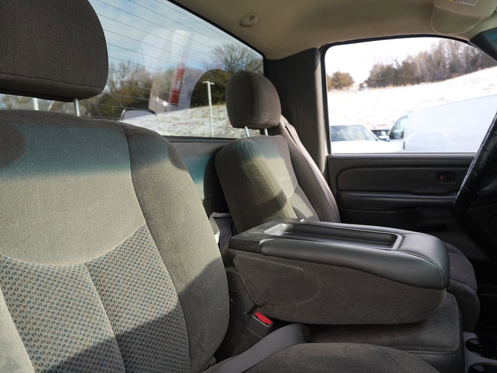 Used 2006 Chevrolet Silverado 2500 LT image 22