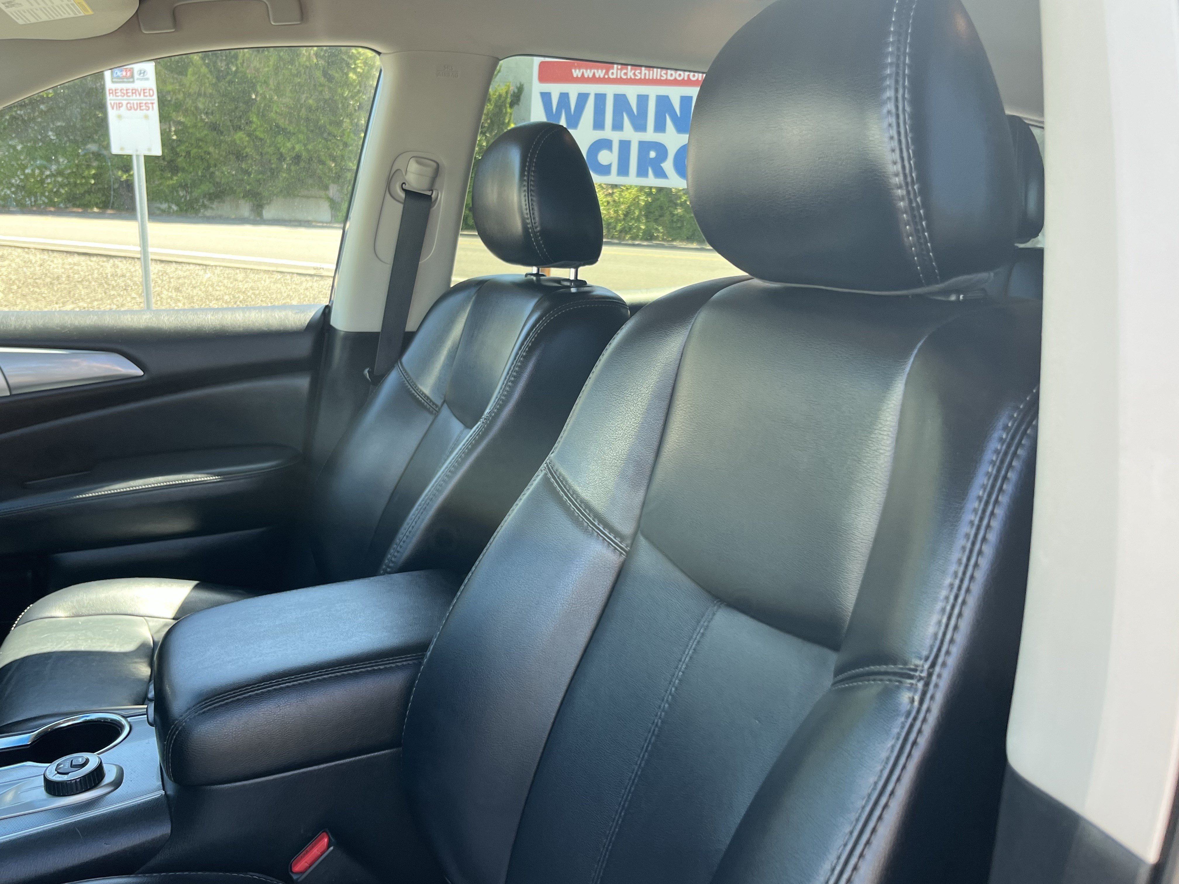 Used 2019 Nissan Pathfinder SL AWD/4WD image 17