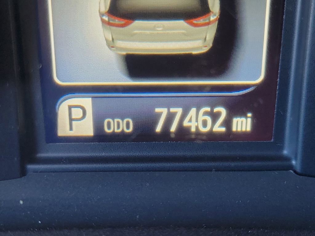 Used 2020 Toyota Sienna XLE w/ XLE Navigation Package FWD image 4