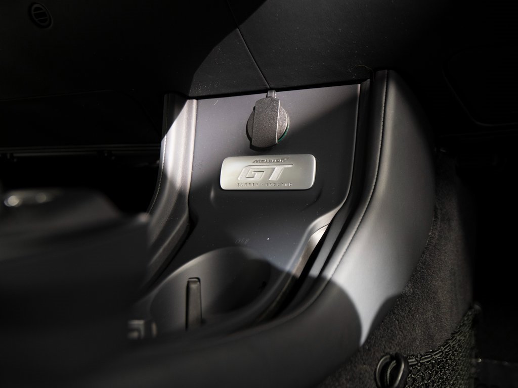 Used 2020 McLaren GT image 24